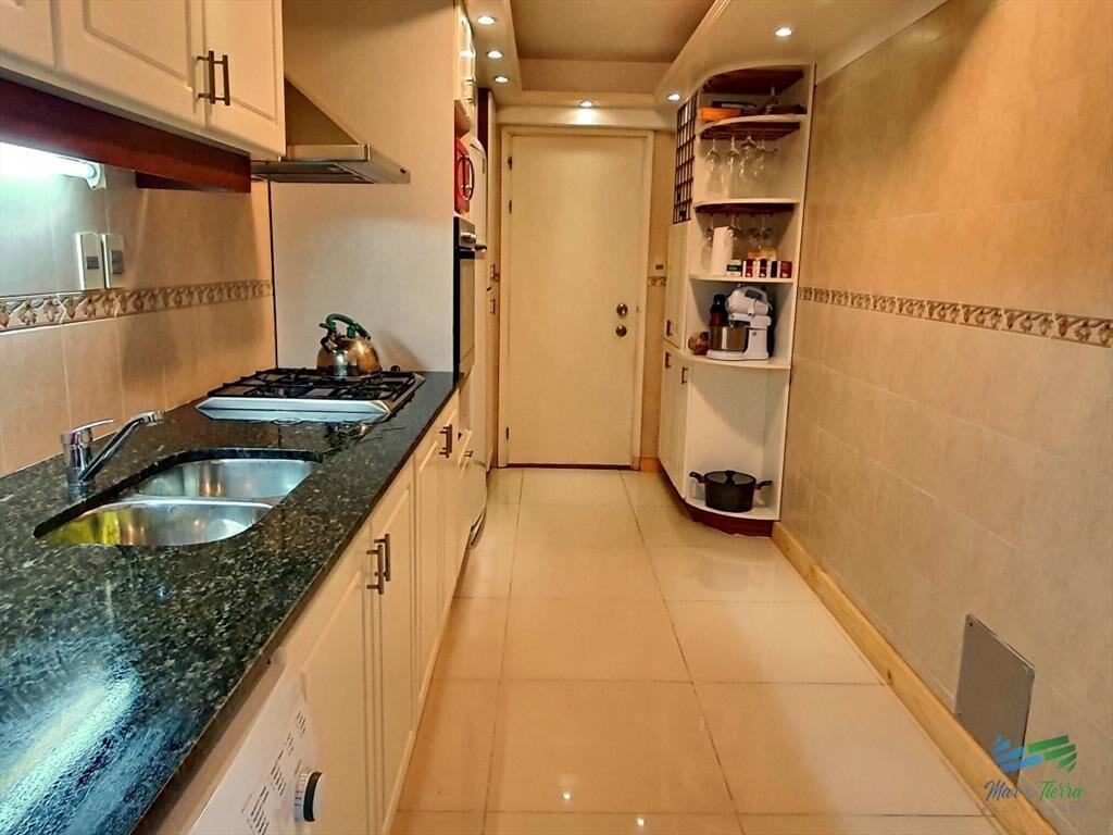 Apartamento en Brava, 2 dormitorios *