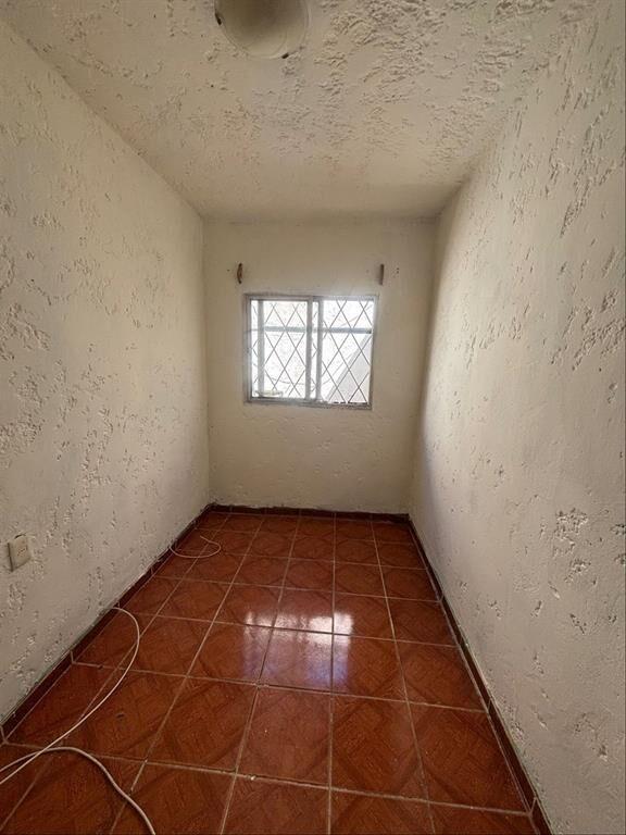 Venta, Tres unidades en el mismo padrón en Peñarol.