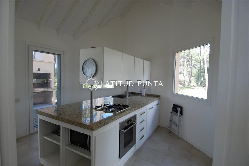 Casa de 5 dormitorios en Laguna Blanca Manantiales