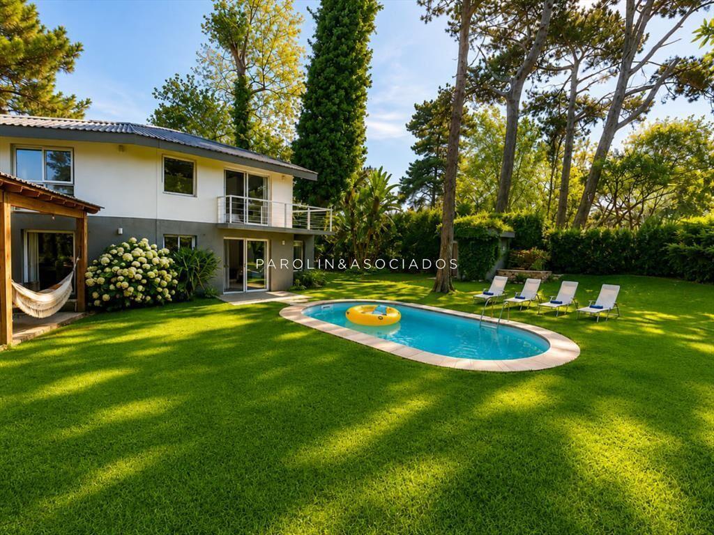 Casa en Golf - Punta del Este a pasos del mar