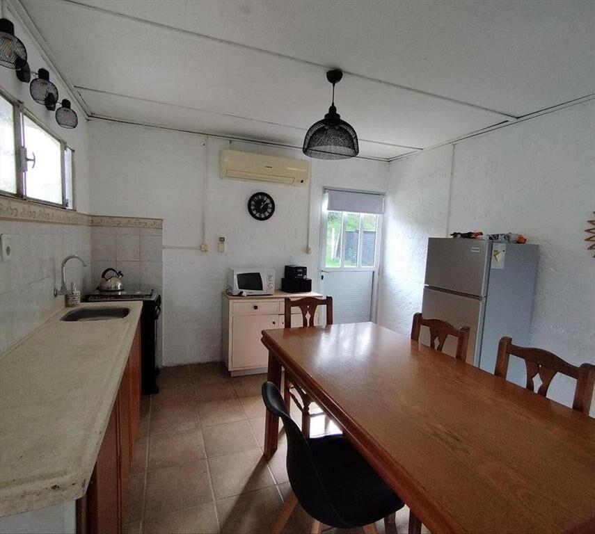 CASA EN VENTA A UNA CUADRA DE LA COSTA EN PLAYA LOS PINOS