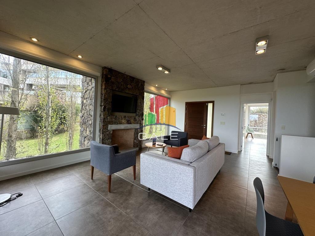 Venta de excelente apartamento en Punta Ballena