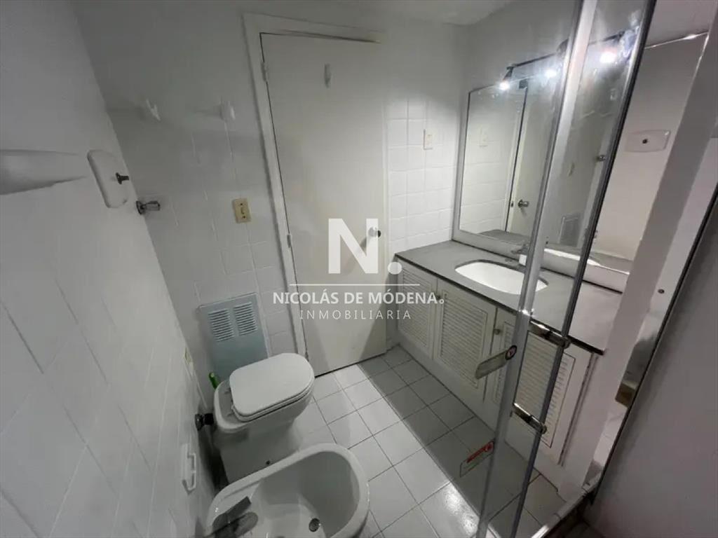 Elegante apartamento a la venta de 3 dormitorios