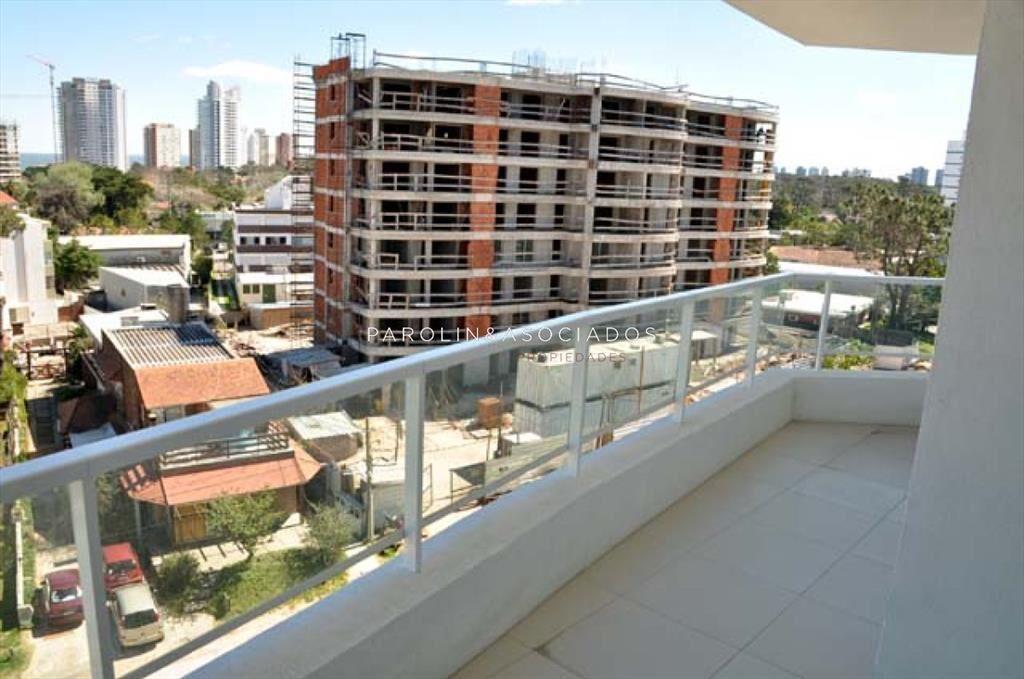 Departamento en Venta de 2 dormitorios en Punta