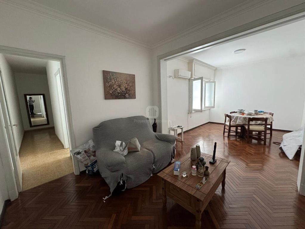 OPORTUNIDAD PARA INVERSORES - VENTA APTO ZONA TRES CRUCES