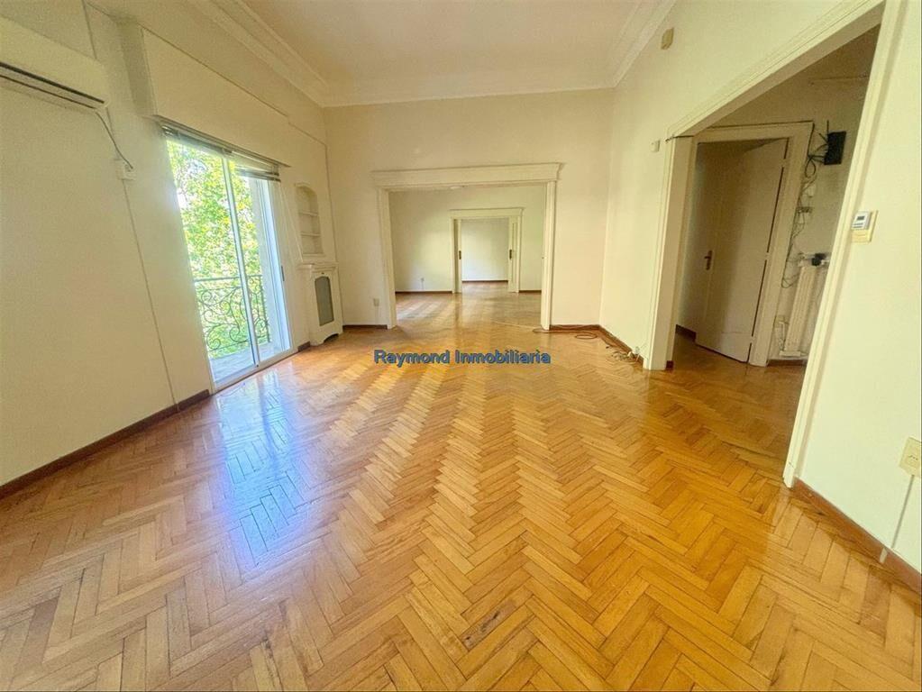 Venta oficina 150m2, 3 baños - Centro
