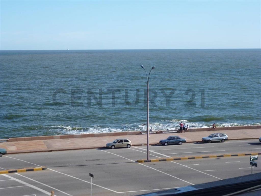 APARTAMENTO CIUDAD VIEJA, VISTA AL MAR 1 DOR, ACEPTA BANC...