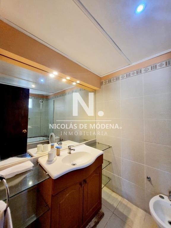 Vende casa en Pinares Punta del Este, de 4