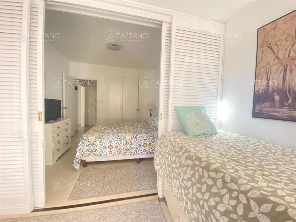 Venta Departamento - 1 Dormitorio y medio - Peninsula