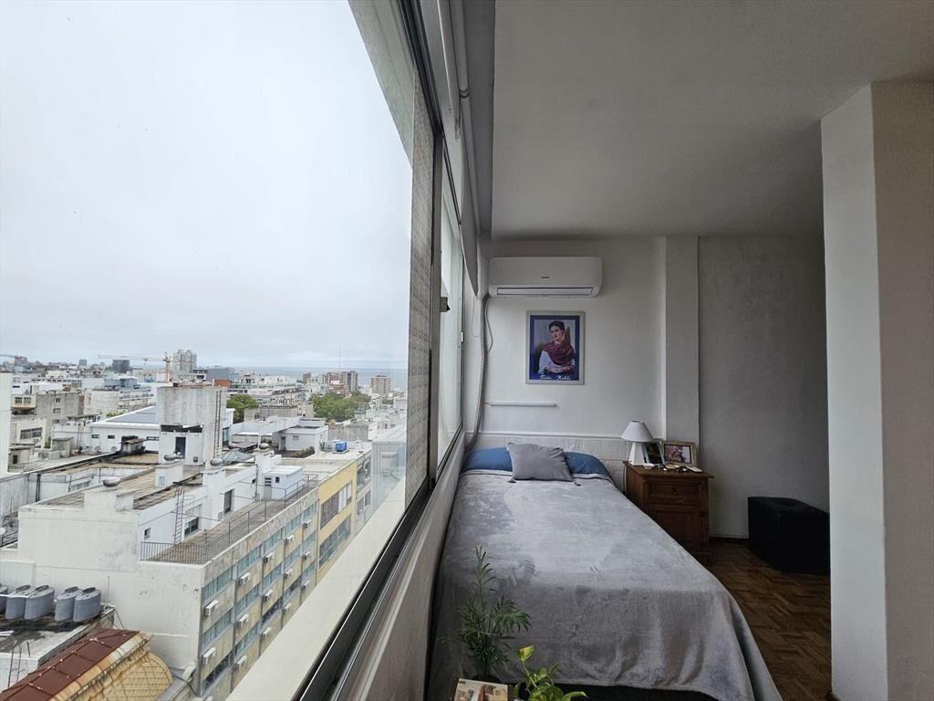 Venta de Monoambiente de 37 m². Centro (Gran ventanal haci