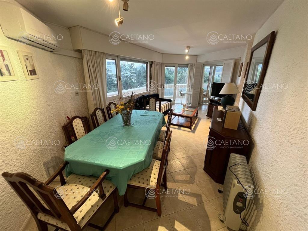 Apartamento en venta en Playa Mansa, punta del