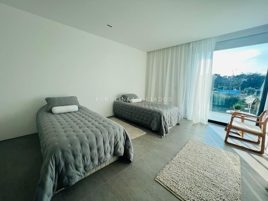 Departamento de 3 Suites en venta The Colette, Punta del Es