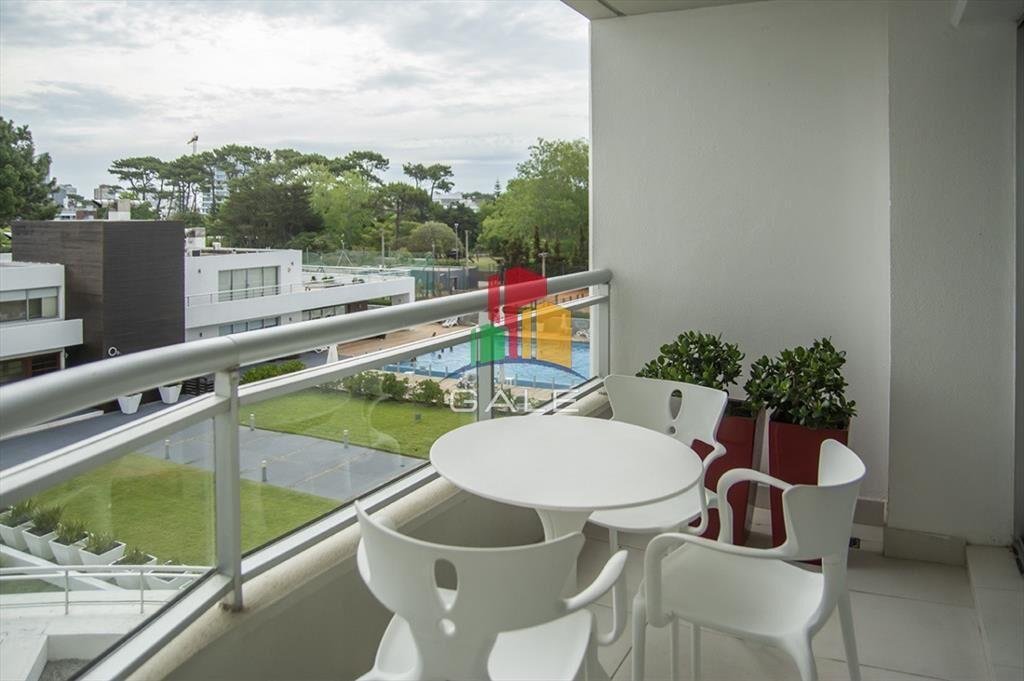 Departamento de 1 dormitorio y medio en venta en