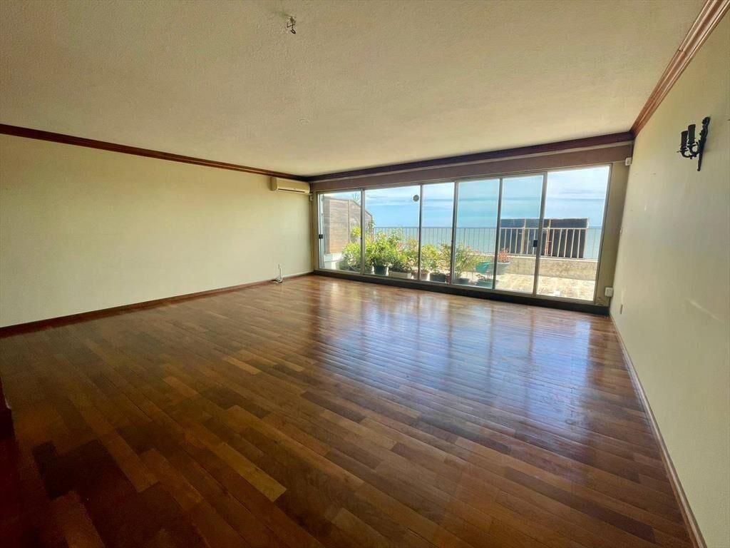 Venta de Penthouse con 3 dormitorios y doble garaje en Rambl