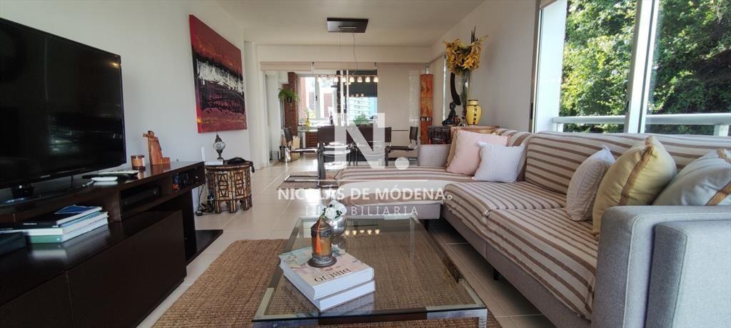 Vende departamento de 2 dormitorios en Mansa con
