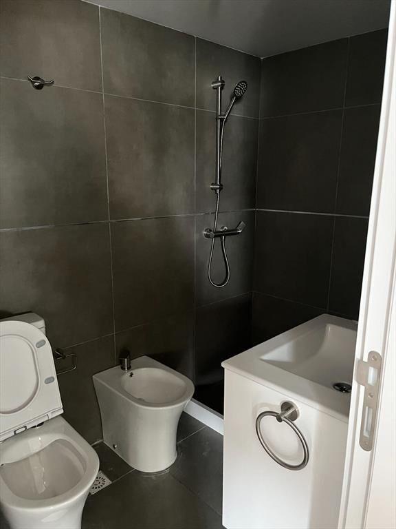 ALQUILA APTO NUEVO 1 DORM CORDON BALCON PISO 9