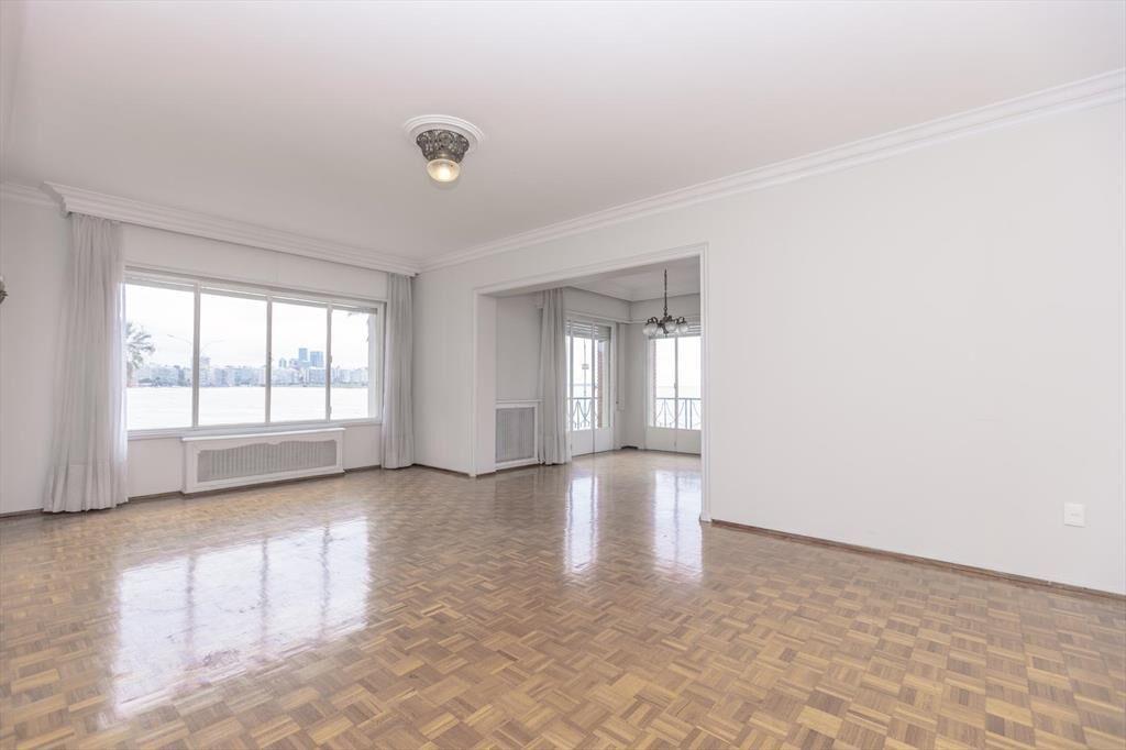 Excelente apartamento en Rambla y Juan Ma.Pérez