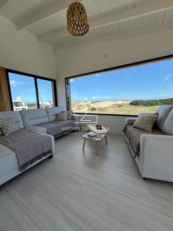 Venta casa en zona Chihuahua Punta Ballena