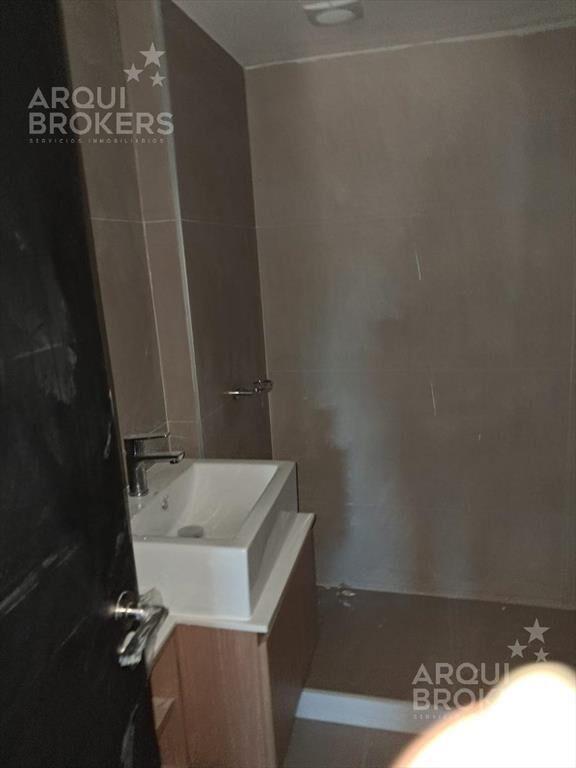 Apartamento de dos dormitorios en venta en Parque Batlle -