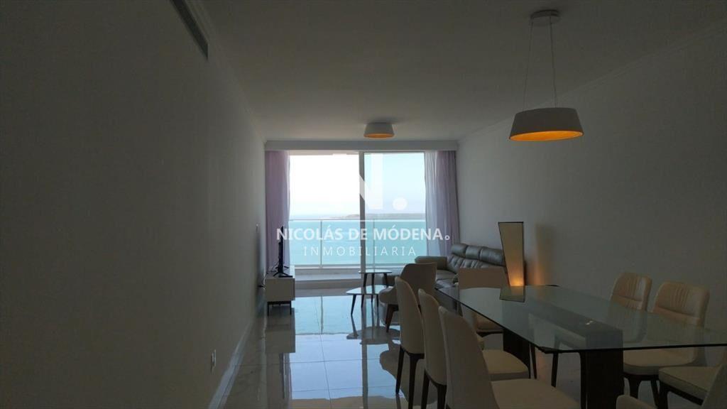 Dpto en venta en Torre Paramount