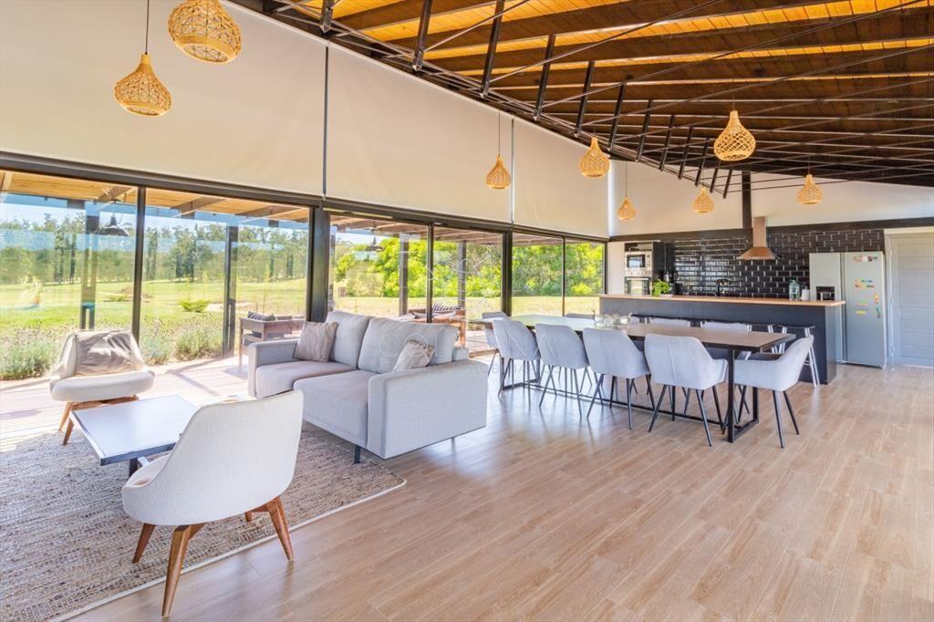 Moderna casa en barrio privado El Quijote en