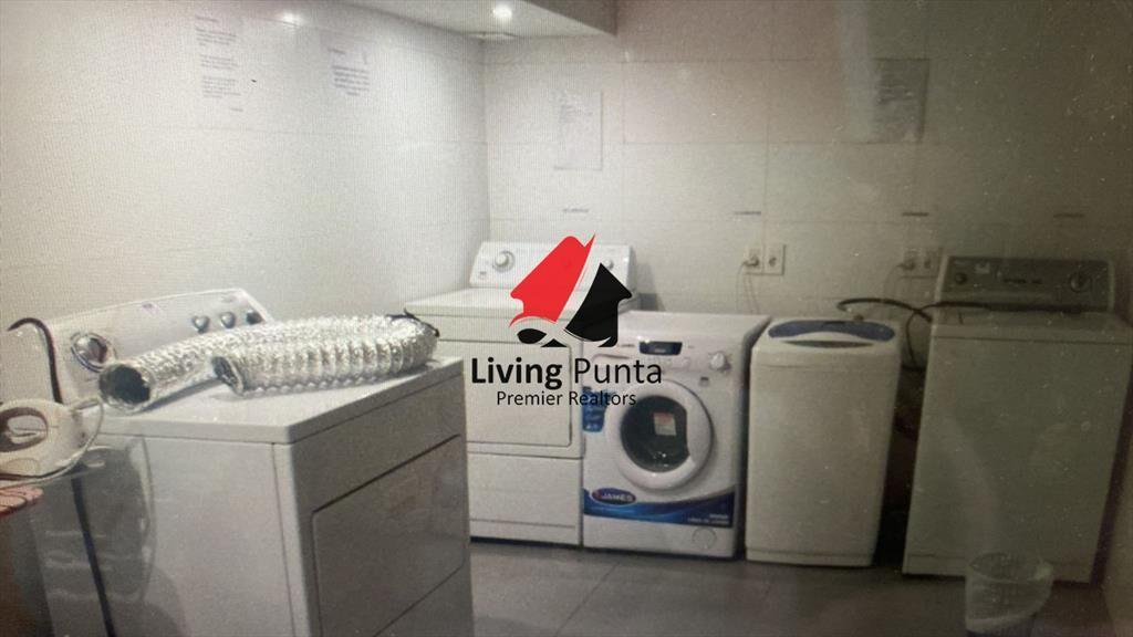 Apartamento en Alquiler por temporada a una y del