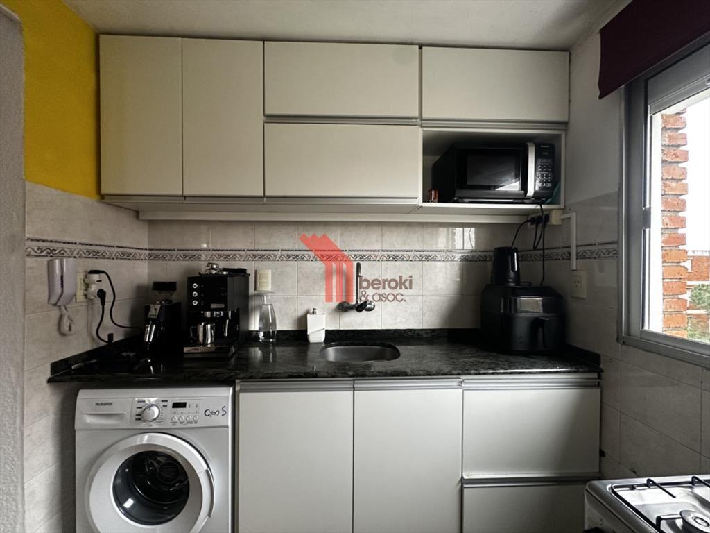 Venta apartamento 2 dormitorios, Balcón. Buceo.