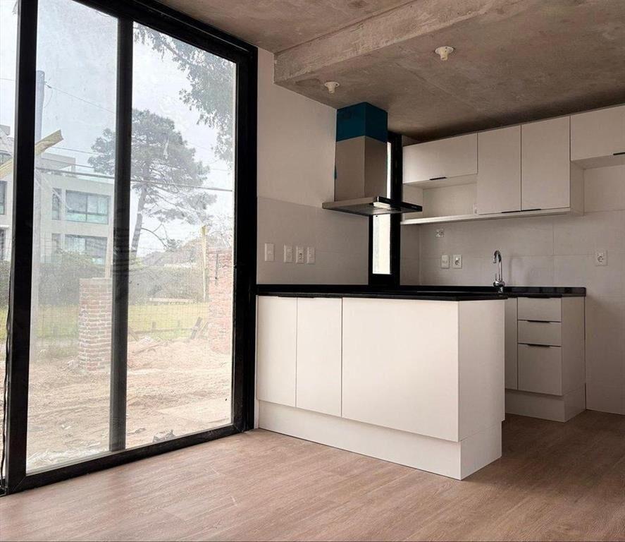 Venta Casa Jardines de Carrasco GARDEN TOWN credito hipotec