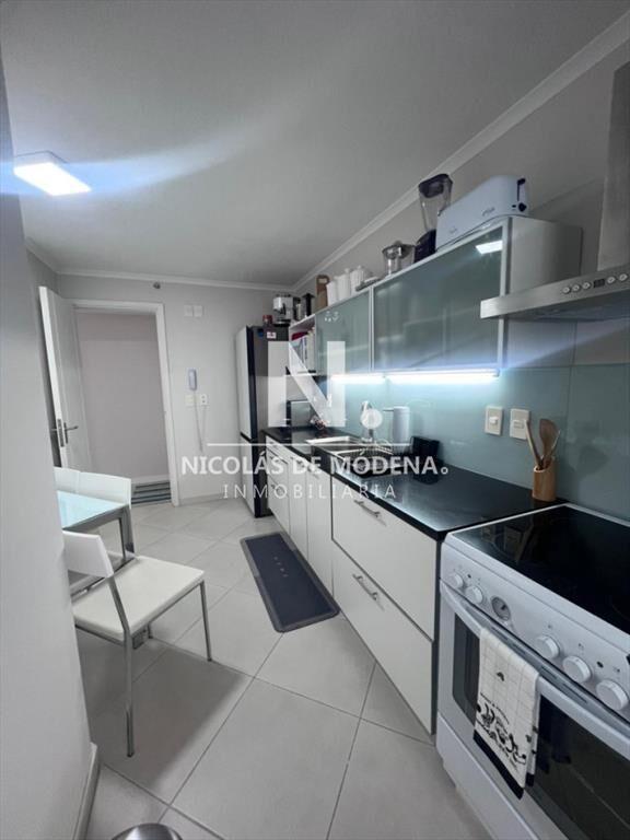 En venta apartamento de 3 dormitorios en suite en