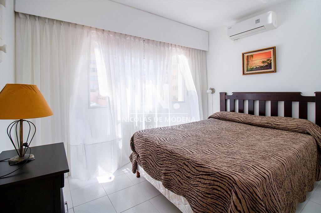 Apartamento en Venta de 3 dormitorios en Edificio