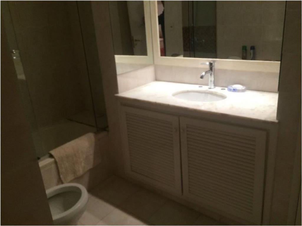 Apartamento en venta, piso alto con vista al mar en Peninsu