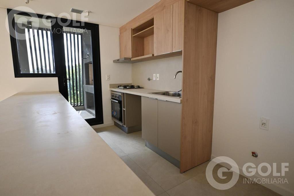 Alquiler de apartamento con 3 dormitorios y 2 cocheras simp