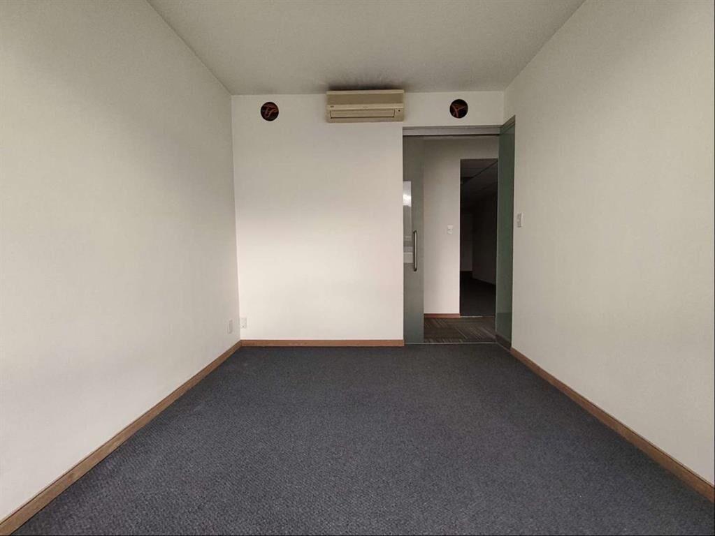ALQUILER- VENTA OFICINA - PLAZA INDEPENDENCIA - CENTRO