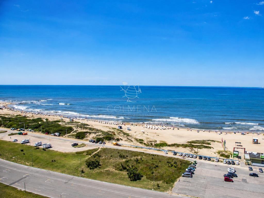 Hermoso Pent-house en torre Imperiale - zona de la Brava -