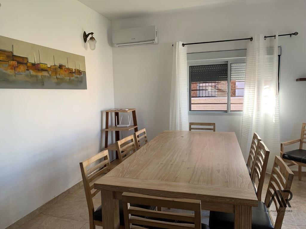 Gran casa en alquiler en Peninsula, proximo al faro