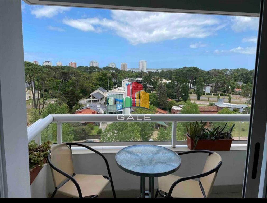 En venta apartamento de 2 dormitorios en Jardines de la Sie