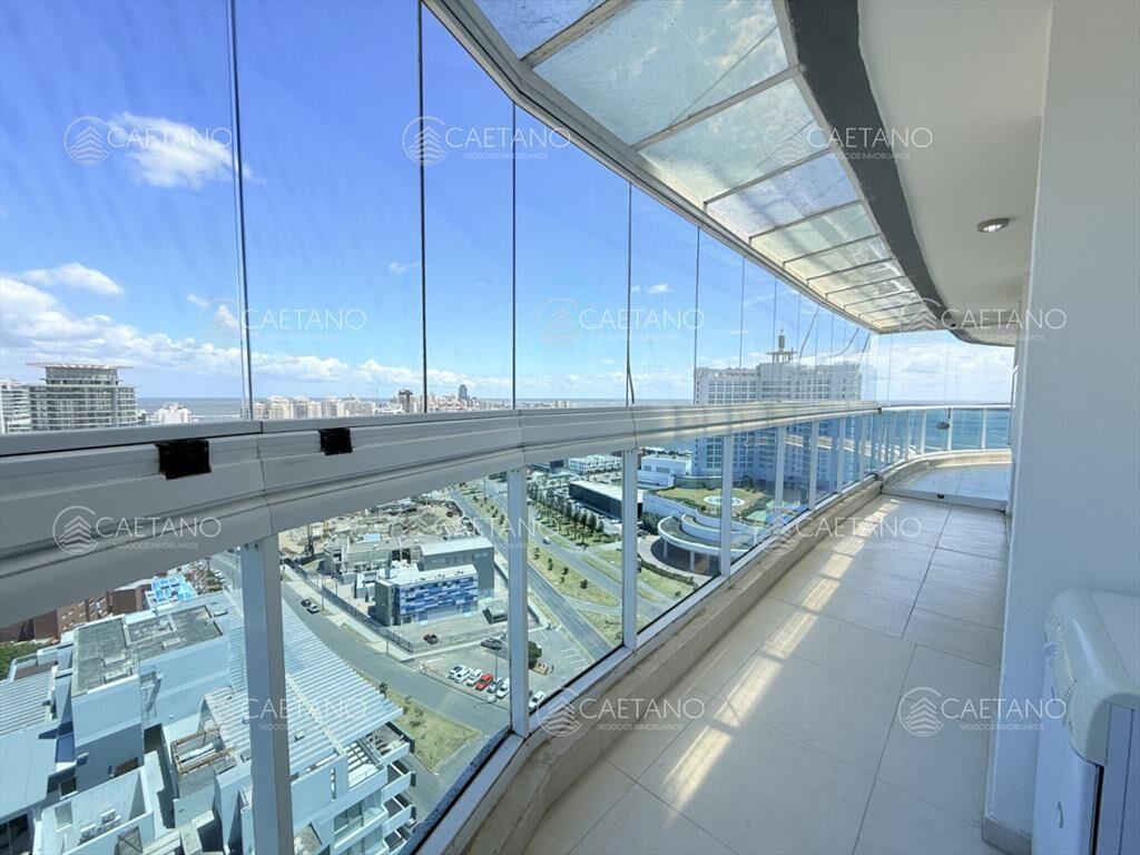 Apartamento en venta 3 dormitorios - Playa Mansa,