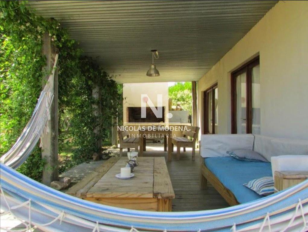 Vende casa de 3 dormitorios en la Juanita, Jose