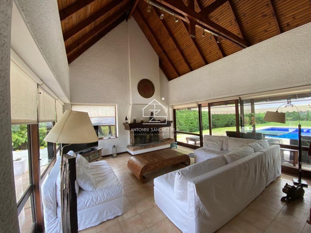Casa en Venta de 5 dormitorios en Punta del este , Lugano ,