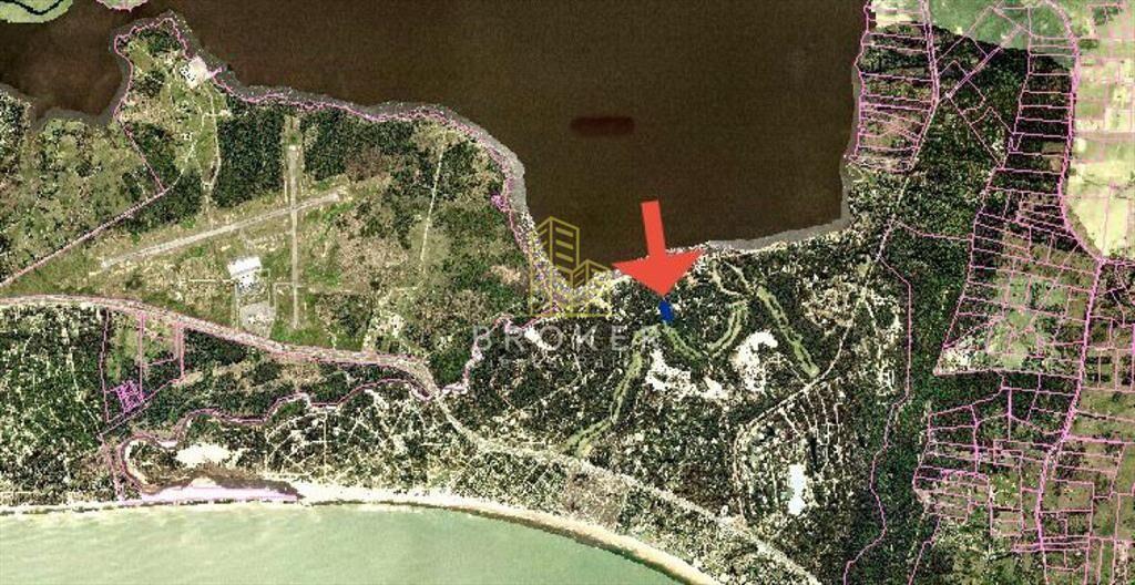 Venta de Terreno con mejoras en Club del Lago