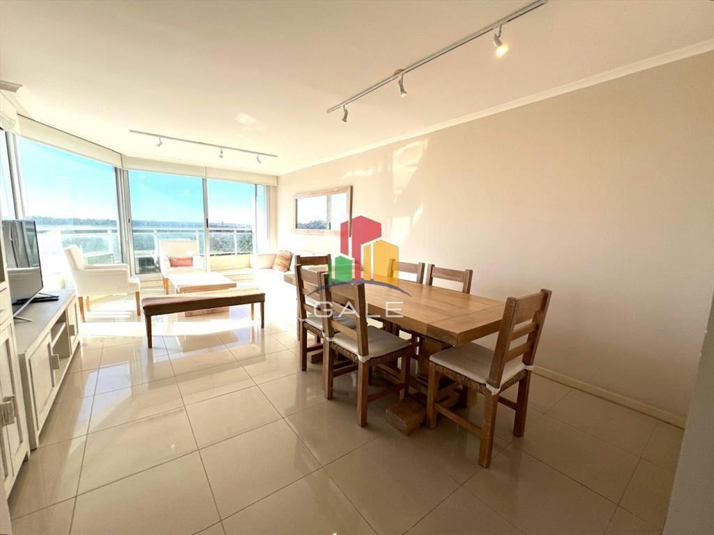 apartamento en venta de 3 dormitorios 3 baños,