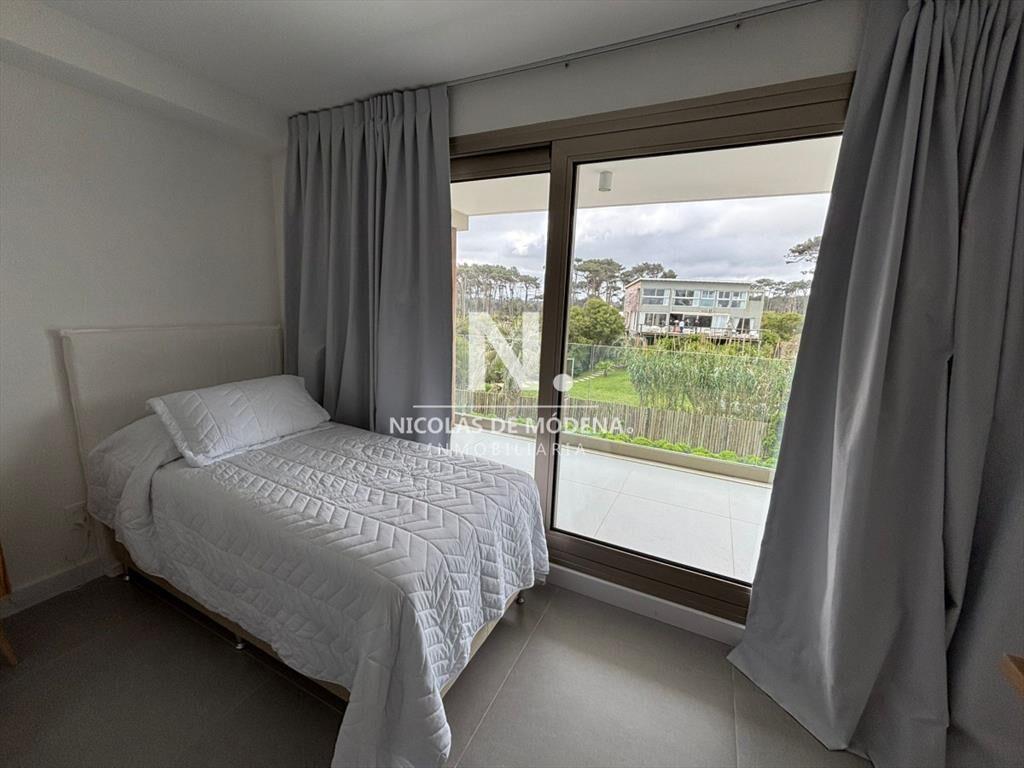 Vende apartamento en Manantiales frente al mar de
