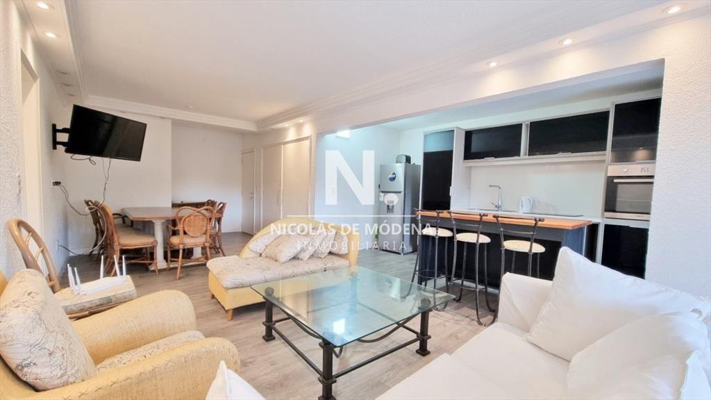 Vende departamento de 2 dormitorios en Mansa -