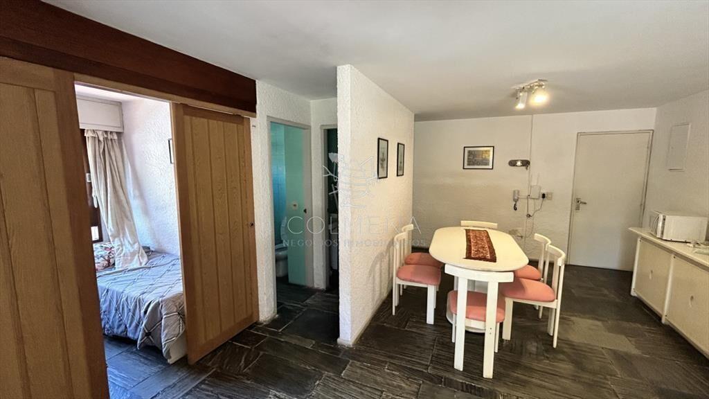 Apartamento 1 dormitorio y medio en plaza mexico