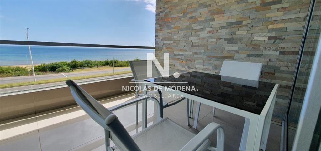 Vende en Punta del Este, Apartamento de 2 Dormitorios.