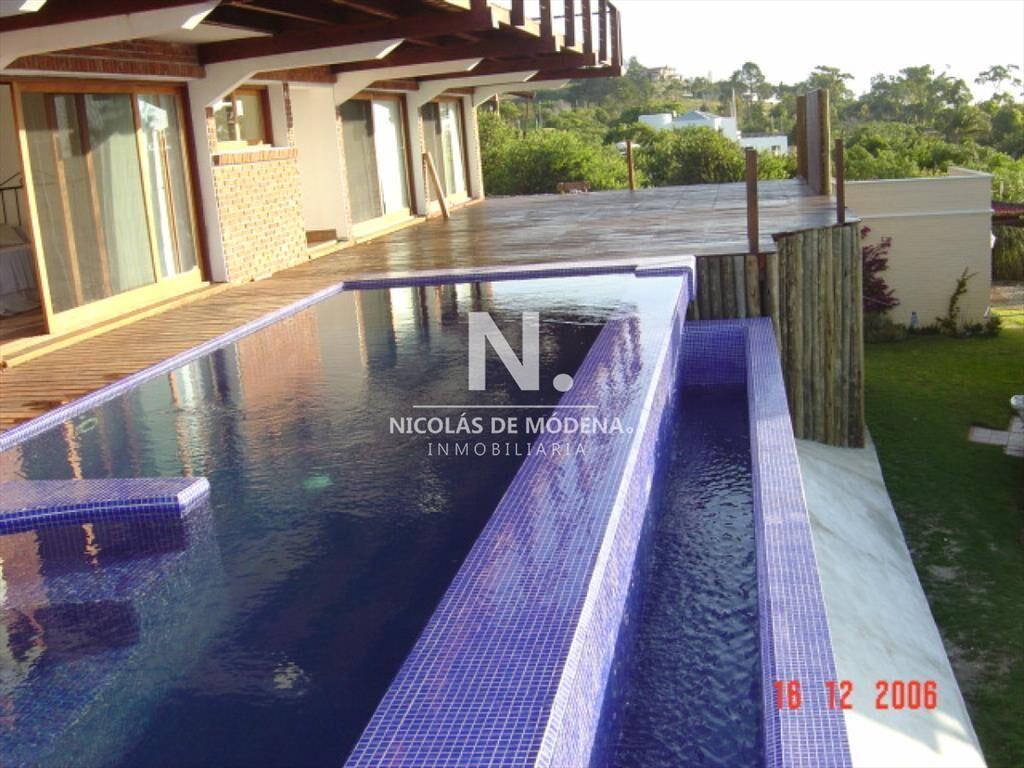 Casa en Venta en Punta Ballena en Venta