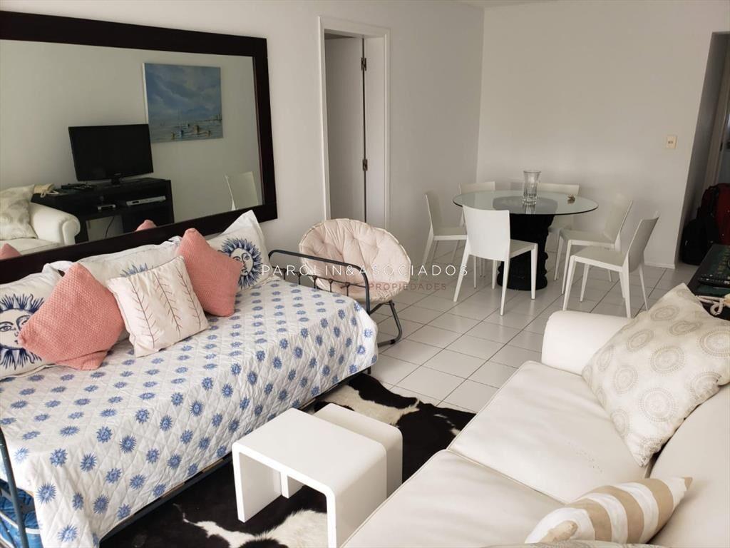 Apartamento en venta de 2 dormitorios en Torre