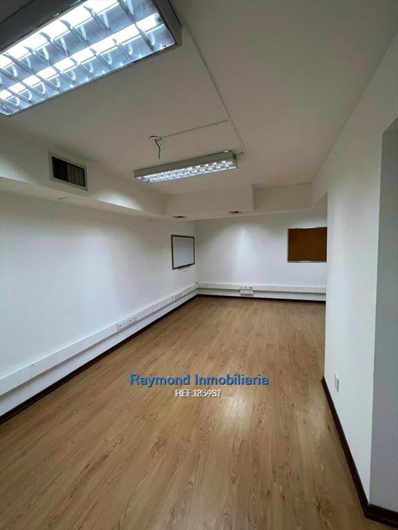Venta excelente oficina de 100m2 en Ciudad Vieja