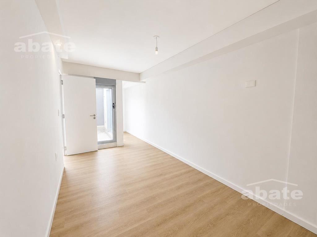 Venta apartamento 1 Dormitorio en Cordón gran patio con Par