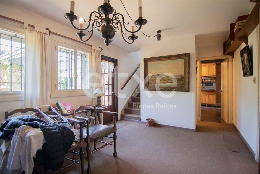 Casa en venta en el limite de Carrasco y Punta Gorda...